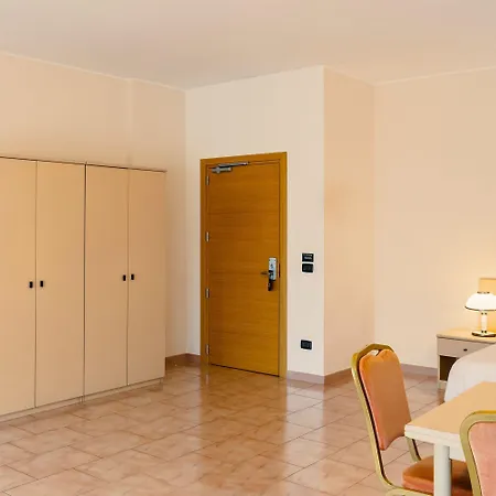 Hotel Rondo Bari