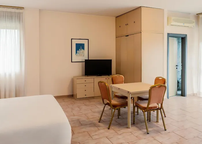 מלון Rondo בארי